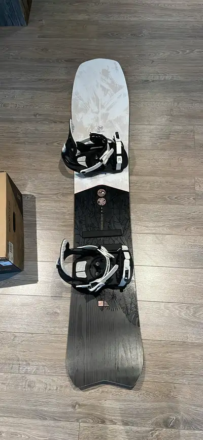 Planche nidecker odyssey series 147. Valeur 600$ Super planche pour freeride niveau intermédiaire. B...