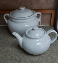 TEA POT