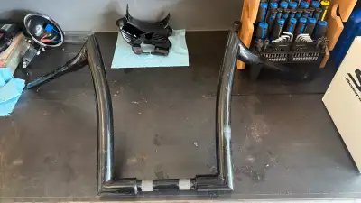 Factory 47, Classic 47 14” black handlebars. Fits all Harley’s with a standard 1” riser. Came off a...