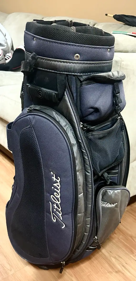 Complete Golf Set – TaylorMade + Titleist Bag – Ready for Season in Golf in Gatineau - Image 3