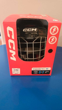 Brand new hockey helmet ages 3-7