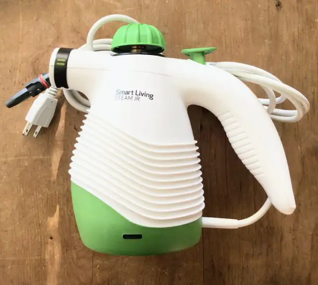 Smart Living Steam Jr. Hand Steam Cleaner in Irons & Garment Steamers in Lethbridge - Image 3