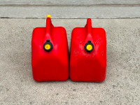 Pair of 20 litre gas cans