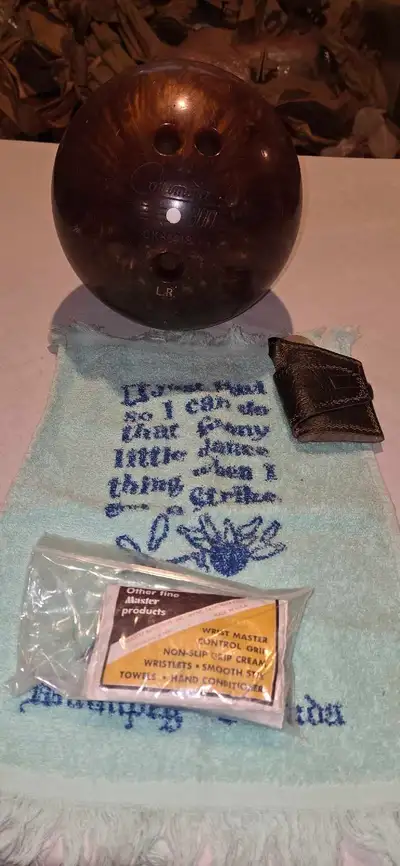 10 lb Columbia 300 Bowling Ball, View more