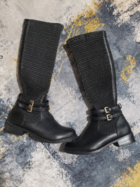 Womens size 6 black, tall zip up autumn boots