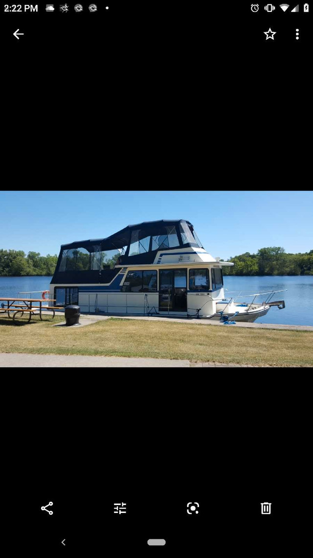 1986 Gibson Houseboat, W hull, live aboard boat in Powerboats & Motorboats in St. Catharines
