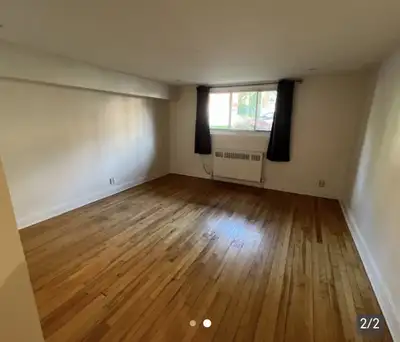 Fully furnished room for rent in cote des neiges area. Two muslims guys sharing the appartment. The...