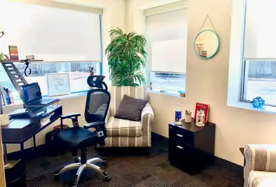 Office Space for rent - 4-6 days a week. $950 for 4 weekdays and one or both weekend days. Fully fur...