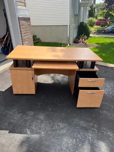 Orbit desk. Orb 360. Bureau Orb 360, View more