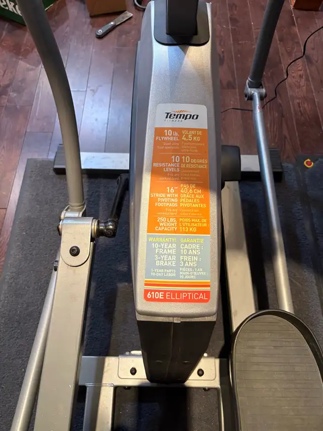 treadmill  in Exercise Equipment in Ottawa - Image 2