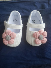 Baby girl shoes size 1