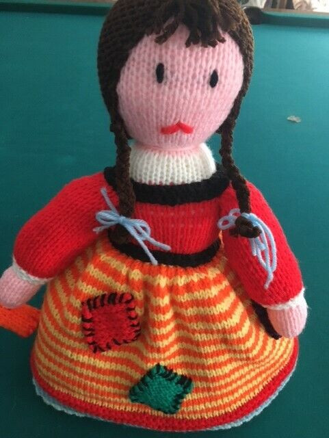 Topsy Turvy Doll 2 In 1 Doll Cinderella & Cinders Hand Knitted in Toys & Games in Oshawa / Durham Region - Image 2