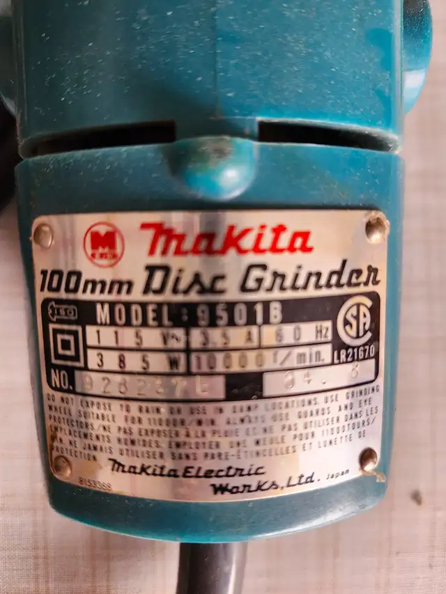 grinder Makita électrique in Power Tools in Edmundston - Image 3