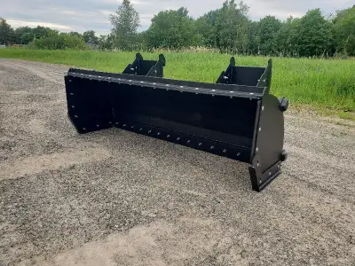 Gratte réversible 48" (autres longueurs disponibles: 54", 60", 66", 72", 78", 84", 90",96") Attache...