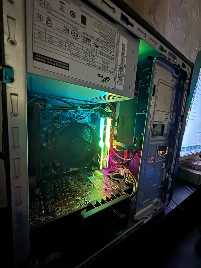 Starter Gaming PC in Desktop Computers in Edmonton - Image 6