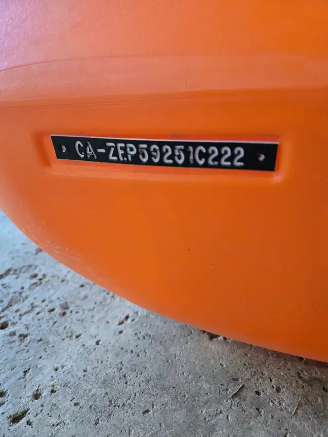 Pelican Kayak for Sale in Water Sports in Edmonton - Image 5