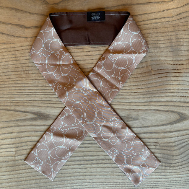 Coach Silk Neck Scarf in Women's - Other in City of Toronto - Image 2