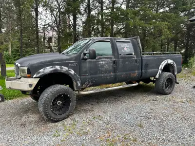 2001 F350 -7.3 auto -6” lift on aluminum offsets with 37” tires. -Aluminum fab front bumper -Frame w...