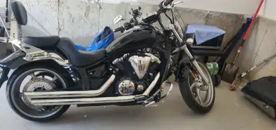 2012 YAHAMA STRYKER STRONG BIKE NEVER DROPPED NO SCRATCHES ORIGNAL COLOR SHOWROOM CONDITION ALWAYS K...