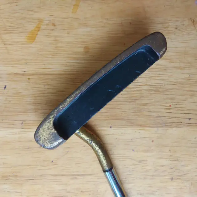 Vintage Dunlop Dead Eye T44 Brass Putter (LH) - $20.00 in Golf in Belleville - Image 6