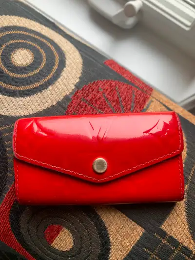 Authentic Louis Vuitton Monogram Vernis Multicles 4 Keys Holder!, View more