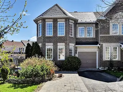 Private Room for Rent in Townhome - Appledale Drive, Barrhaven