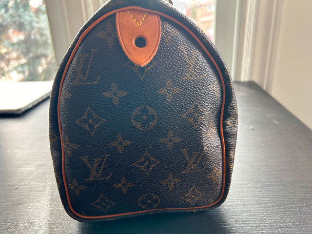 Louis Vuitton speedy 25 monogram in Women's - Bags & Wallets in Mississauga / Peel Region - Image 4