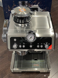 Brand new De'Longhi La Specialista Prestigio Espresso Machine, S