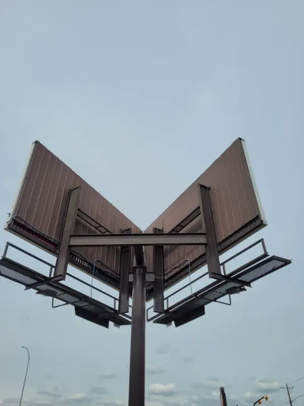 ANTENNA TOWER- INTERNET TV TOWER- RADIO TOWER- CRANK UP TOWER in Other in Calgary - Image 7