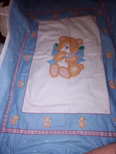 BABY  CRIB  QUILT & 2 FITTED SHEETS, View more
