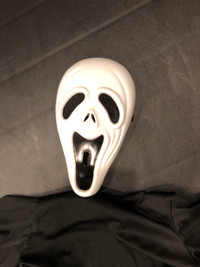 Scream costume 