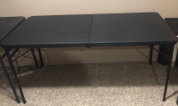 Folding table with handle 5ft in length- Black
