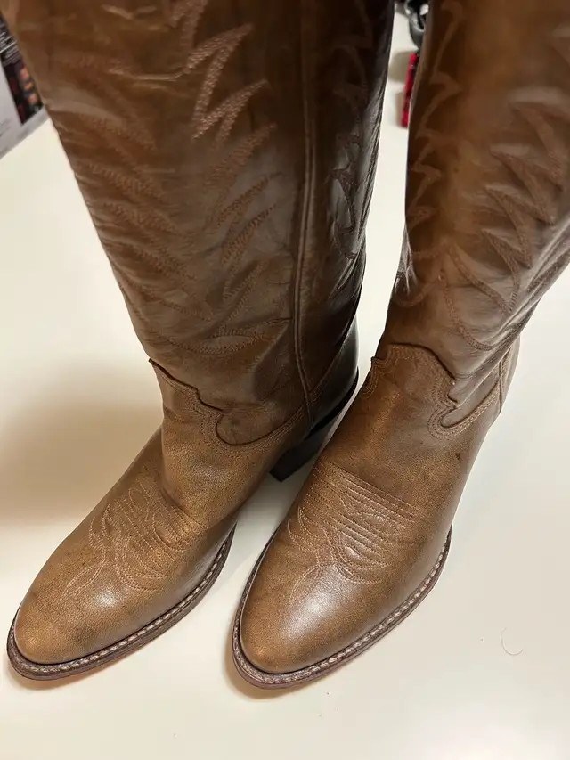 Brand New Alberta Boots Western Stampede Leather Cowboy Boots in Women's - Shoes in Calgary - Image 5