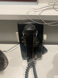 Old telephone 