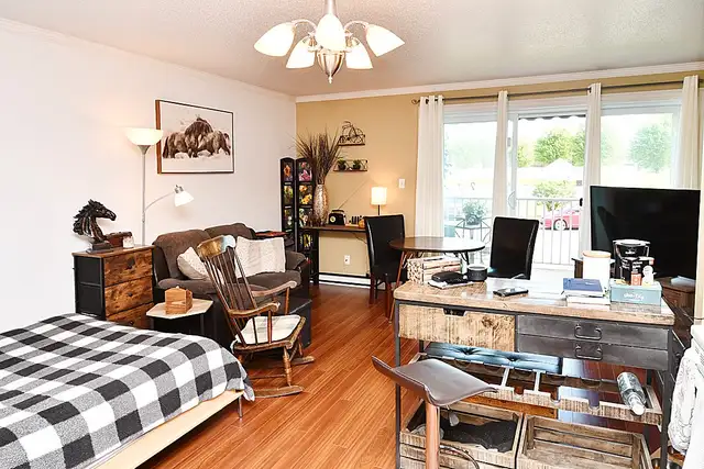 2.5 Condo for Rent63848999429379123