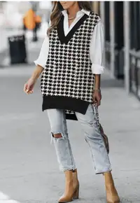 NEW Women’s Houndstooth Sweater 