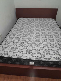 Good condition double bed mattress spring