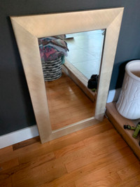 Excellent quality mirror, beautiful design