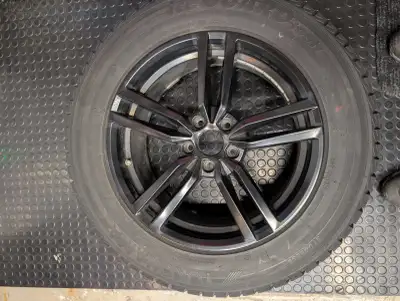 Selling a set of 235/65 R18 Yokohama iceGUARD winter tires with black alloy rims Here are some detai...
