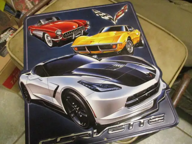 DECORATIVE CHEVY CHEVROLET CORVETTE TIN CAR SIGN $40. MANCAVE in Home Décor & Accents in Winnipeg - Image 2
