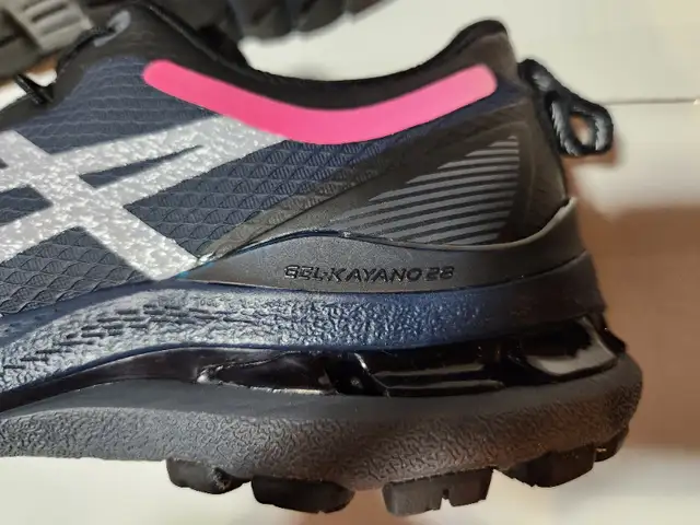 ASICS Women's Gel-Kayano 28 All Winter Long Running Shoes in Women's - Shoes in Kitchener / Waterloo - Image 11