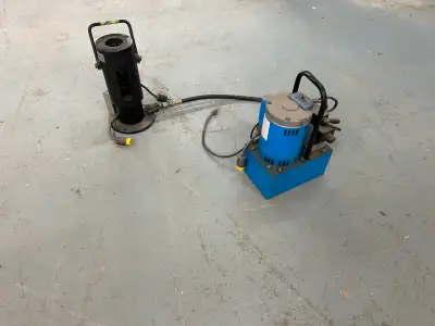 DAYCO E-ZCRIMP 30, View more