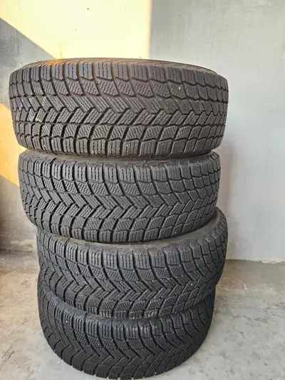 Used only during a couple of winters for my 2012 Toyota Corolla— still in like-new condition! See th...