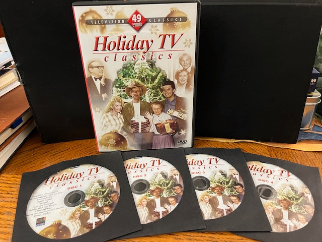 DVD SET - Holiday TV Classics (49 Episodes) in CDs, DVDs & Blu-ray in Ottawa - Image 3