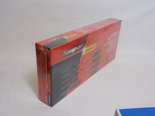 NEW-Snap-On 13 Piece Torx Soft Grip Combination Screwdriver Set in Hand Tools in London - Image 3