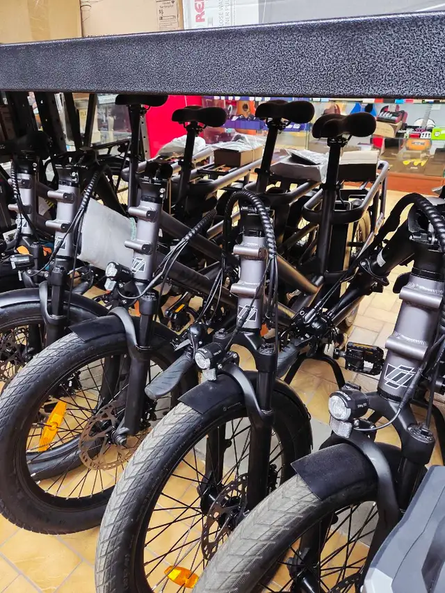 Vélo électrique neuve cargo  in eBike in Longueuil / South Shore - Image 3