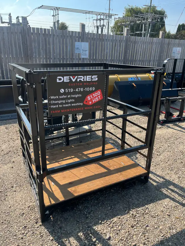 Small Work Platforms  – DeVries Custom Welding in Other Business & Industrial in London - Image 2