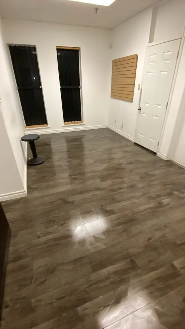 warehouse and office for rent  in Commercial & Office Space for Rent in Mississauga / Peel Region - Image 6