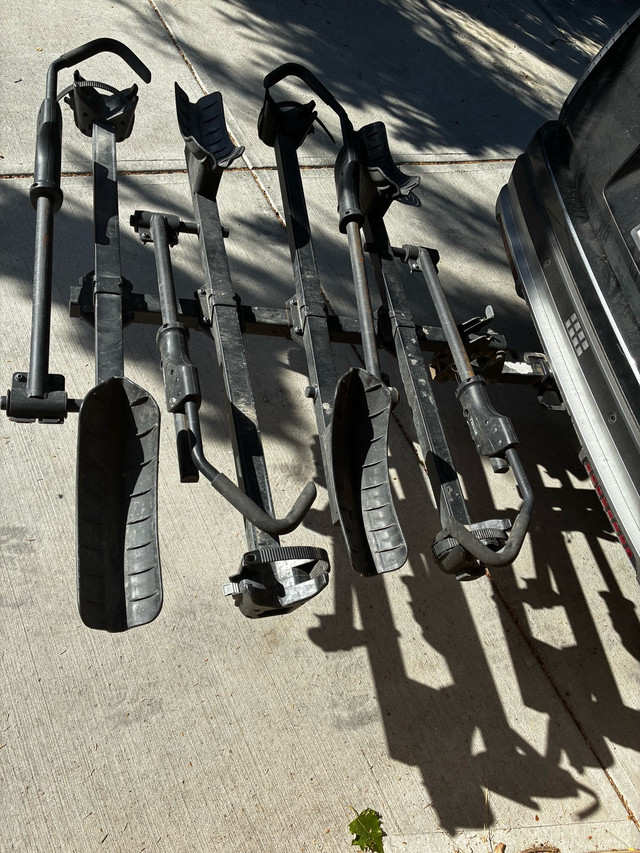 Thule T2 bike rack for up to 4 bikes. in Other in Calgary