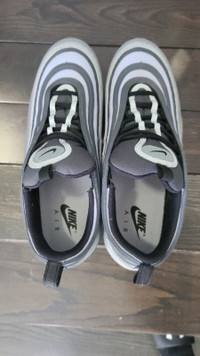Men Nike Air Max 97.  New.  Rare grey color.